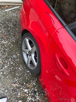 Audi A4 2.0 TDI, 2010, manuál - 16