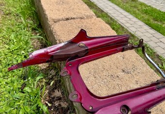 ČZ 125 175 250 Sport - podsedlový rámeček - 16