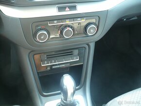 Volkswagen Sharan 2.0 TDI DSG - 16