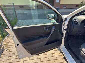 Renault Megane hatchback 1.5 dCi, 60 kW, r. 2003 - 16