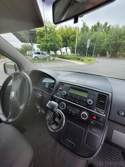 VW Multivan T5,2,5 TDI,128kW,7 míst,1.majitel - 16