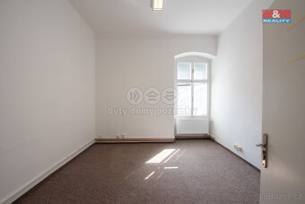 Pronájem kanceláří 95 m², Pardubice, ul. 17. listopadu - 16