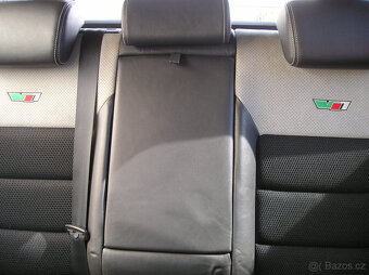 ŠKODA OCTAVIA II COMBI RS 2.0 TDi 125KW RV-12/2008 - 16