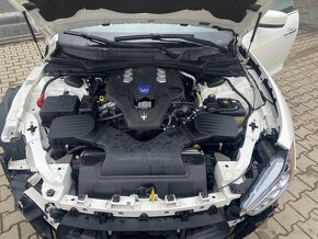 Maserati Ghibli  v6  TwinTurbo  model q4 - 16