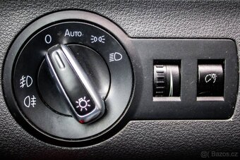 Volkswagen Touran 2.0 TDI Highline - 16