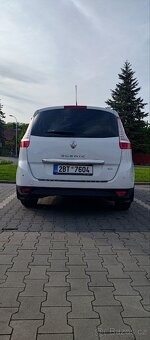 Renault grand Scenic 3  1,5 DCI 81 kW rok výroby 2013 - 16