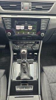 ŠKODA SUPERB 2.0 TDI 140 KW DSG NAVI CANTON 169 TKM TOP STAV - 16