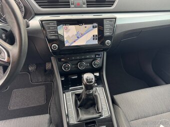 Škoda Superb Combi III 1.4 TSi 110kW Xenon Navi Alu 1.Majite - 16