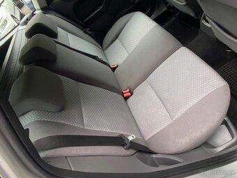 Ford Focus Combi 1.6i 74kW klimatizace tažné ABS 2007 - 16