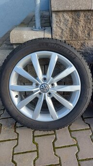 Alu kola 5x112 r17 Dijon orig. Vw Golf VII - zimní pneu - 16