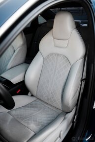 Audi S6 V8T se zakázkovým interiérem NOVÁ CENA - 16