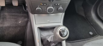 Opel Astra GTC - 16
