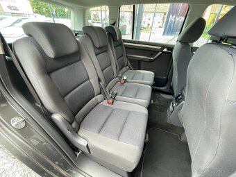 VW Touran 1.6 TDi Navigace,Climatronic - 16