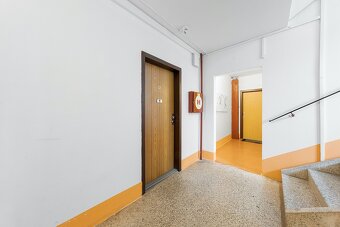 Pronájem bytu 2+KK, 42 m2 s výhledem a sklepem, Dobětice - 16