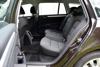 Škoda Superb II 1.6 TDi CR ELEGANCE,XENON,DKLIMA,TEMP,VÝHŘEV - 16