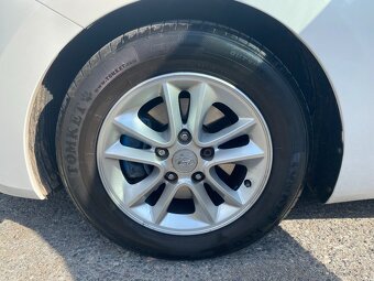 Hyundai i30 Hatchback 1.4i 73 kW - 16