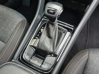 Škoda Karoq 1.5 TSI 110kW 113tkm Full LED - záruka Autodraft - 16