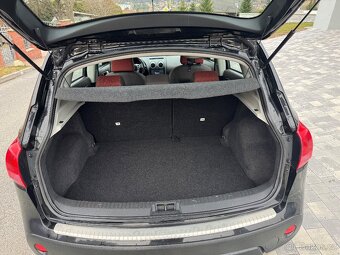 Prodám Nissan Qashqai 1,6 benz 84 KW rv09 - 16