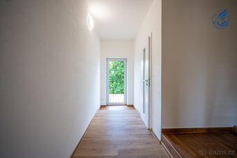 Prodej mezonetového bytu 133 m² s terasou a zahradou - 16