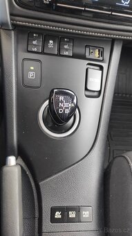 Toyota Auris 1.8i Hybrid, Combi. - 16