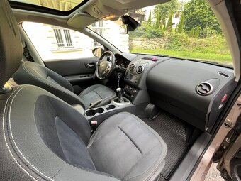 Nissan Qashqai 1,6 benzín 84 kW, naj. 111 300 km, r.v. 2010 - 16