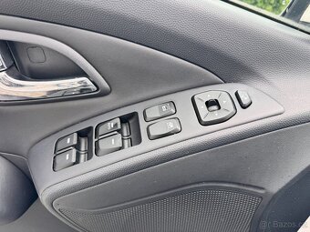 Hyundai IX35 1.6 GDi TRIKOLOR PLUS koup.ČR - 16