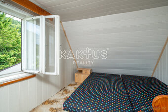 Prodej chaty se stavebním pozemkem o ploše 2870 m² v obci Ho - 16