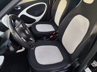 SMART forfour 1.0i duocolor 2015 – 4dv / 4 místa - 16
