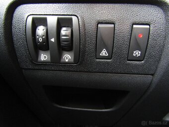 Renault Grand Scénic III 1,5 dCi 81 kW/110k 7 míst, tažné - 16
