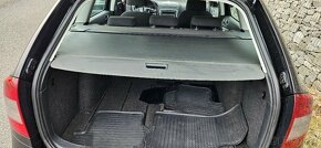 Prodám vůz Škoda Octavia 2 1.9tdi pd combi FACELIFT černá - 16