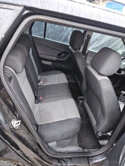 Škoda fabia 2012 - 16