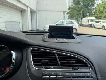 Peugeot 5008, 1.6HDI, 82kw Automat Velká Výbava - 16
