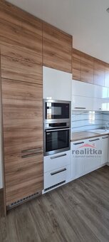 Pronájem luxusního bytu 3+kk, 112m2, Opava, ul. Boženy Němco - 16