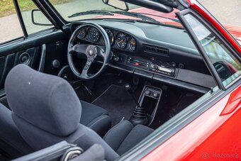 Porsche 911 SC - 16