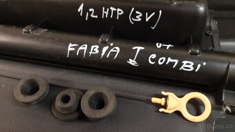 FABIA 5.DVEŘE, světla, kompletní včetně KLÍČE,STAV PERFEKTNÍ - 16