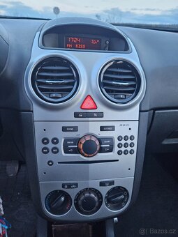 Opel Corsa D 1.4 benzín - 16