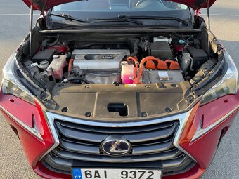 Lexus NX 300h, 2,5l hybrid, ČR, Luxury line - 16