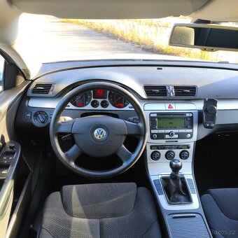 Volkswagen Passat 1.9 TDI 77kw, poctivých 298tkm,bez koroze - 16