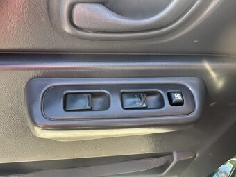 Suzuki Jimny 1.3i 63kW 4x4 - 16