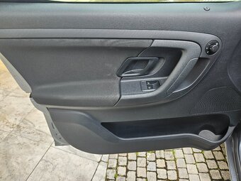 Škoda Roomster 1.2 TSI 63 kW 2012, 117.000 km, bez koroze - 16