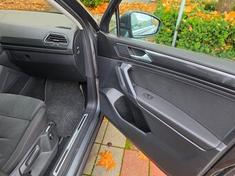 Prodám Volkswagen Tiguan Allspace - 16