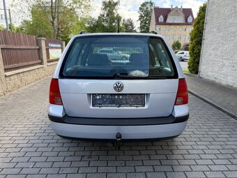 VW GOLF IV COMBI 2,0i 85kW,KLIMA,NOVÁ STK,TAŽNÉ,SK - 16