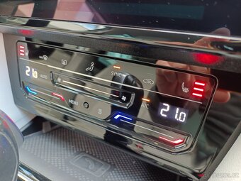 VW Passat B8 Variant 2.0TDI 110kW DSG - záruka Autodraft - 16