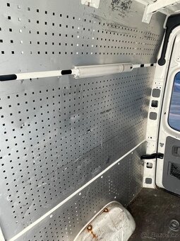 Volkswagen Crafter 2,5tdi 120kw - 16