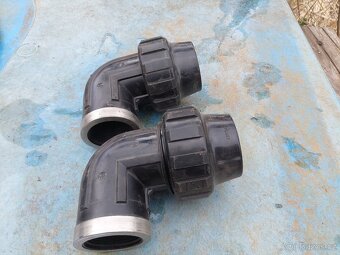 vodoinstalační materiál - 16