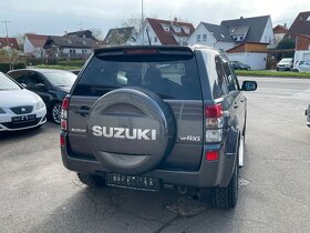 Suzuki Grand Vitara 2.4i Comfort AUT. benzín 124kw - 16