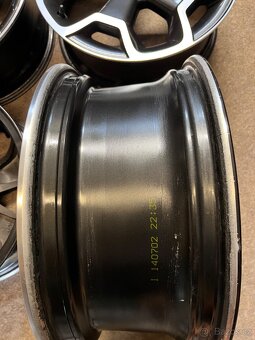 5x100 R17 Subaru XV Originál alu disky - TOP - nové senzory - 16