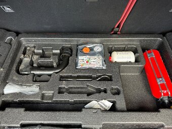 Jaguár E-PACE 2,0 D, 110 kW, CENA netto 398000 - 16