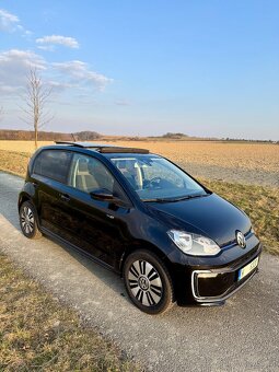 VW e-Up - 16