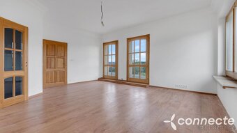 Velkorysý dům 9+kk s užitnou plochou 697 m2  Bezděkov u Žatc - 16